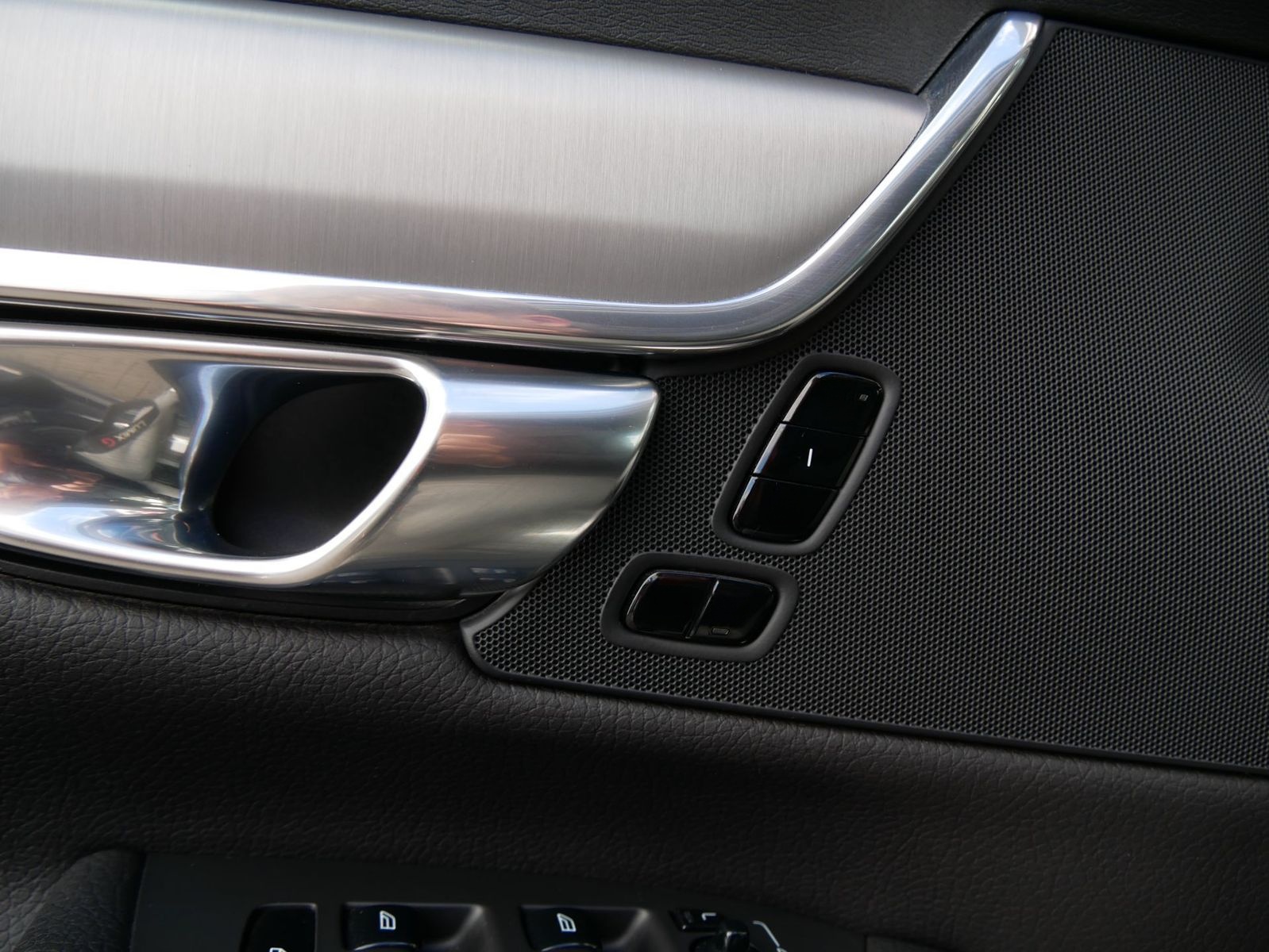 Volvo V90 V 90 D5 AWD DPF Momentum RFK/AHK/DIGITAL foto 15