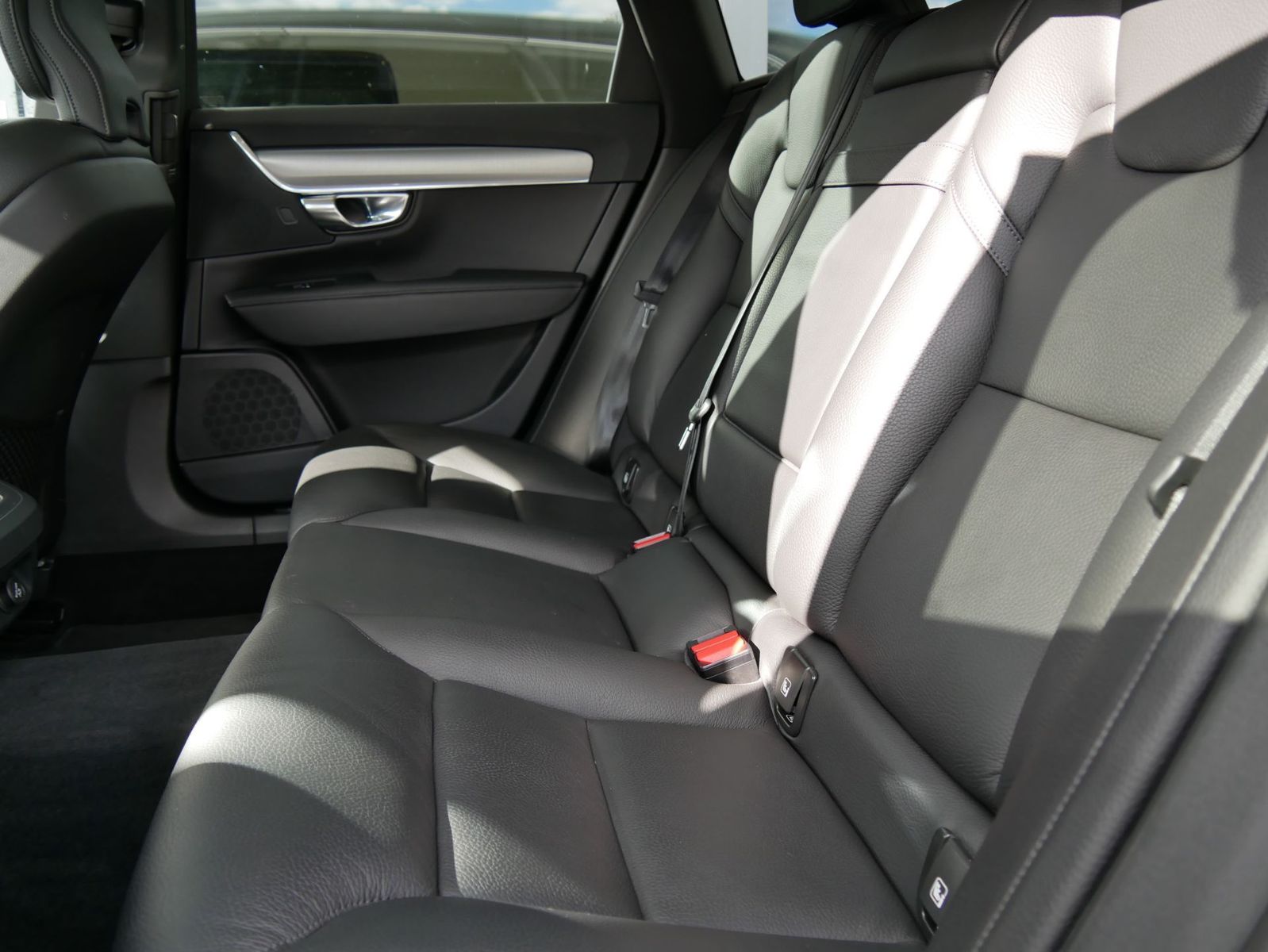 Volvo V90 V 90 D5 AWD DPF Momentum RFK/AHK/DIGITAL foto 16