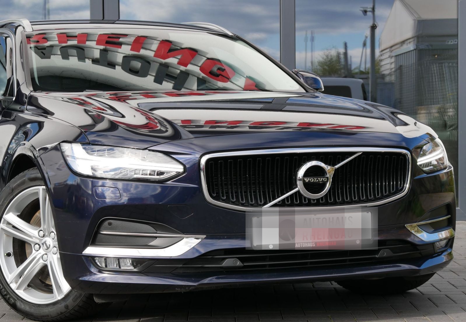 Volvo V90 V 90 D5 AWD DPF Momentum RFK/AHK/DIGITAL foto 7
