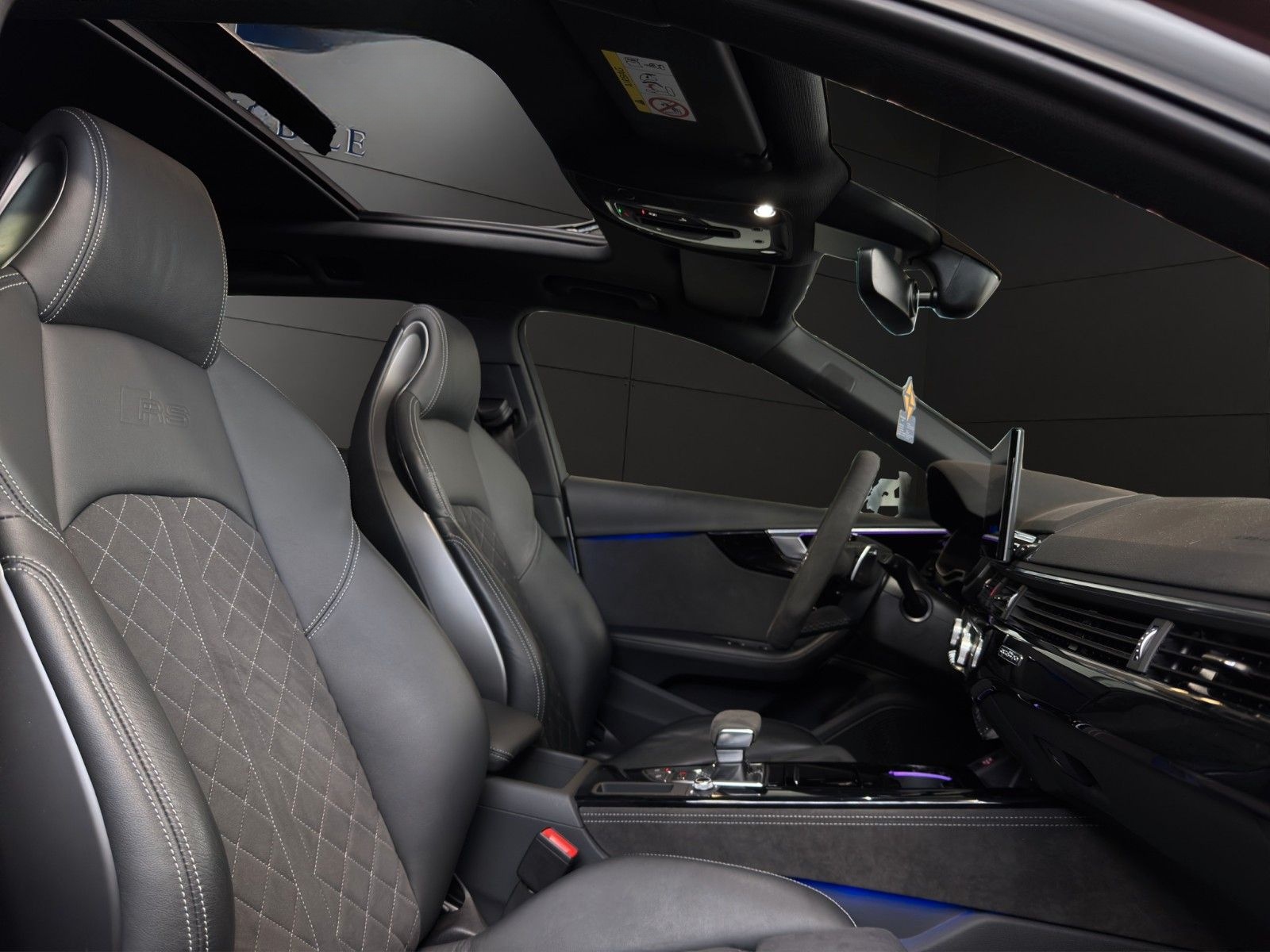 Audi RS4 Avant Pano/Ambiente+/B&O/HUD/Matrix foto 11
