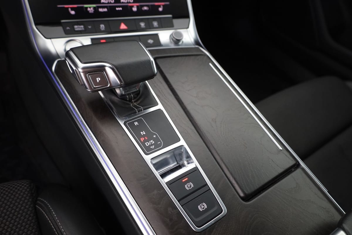 Audi A6 45 TFSI S-line LED Navi Head-Up AHK 360° foto 13