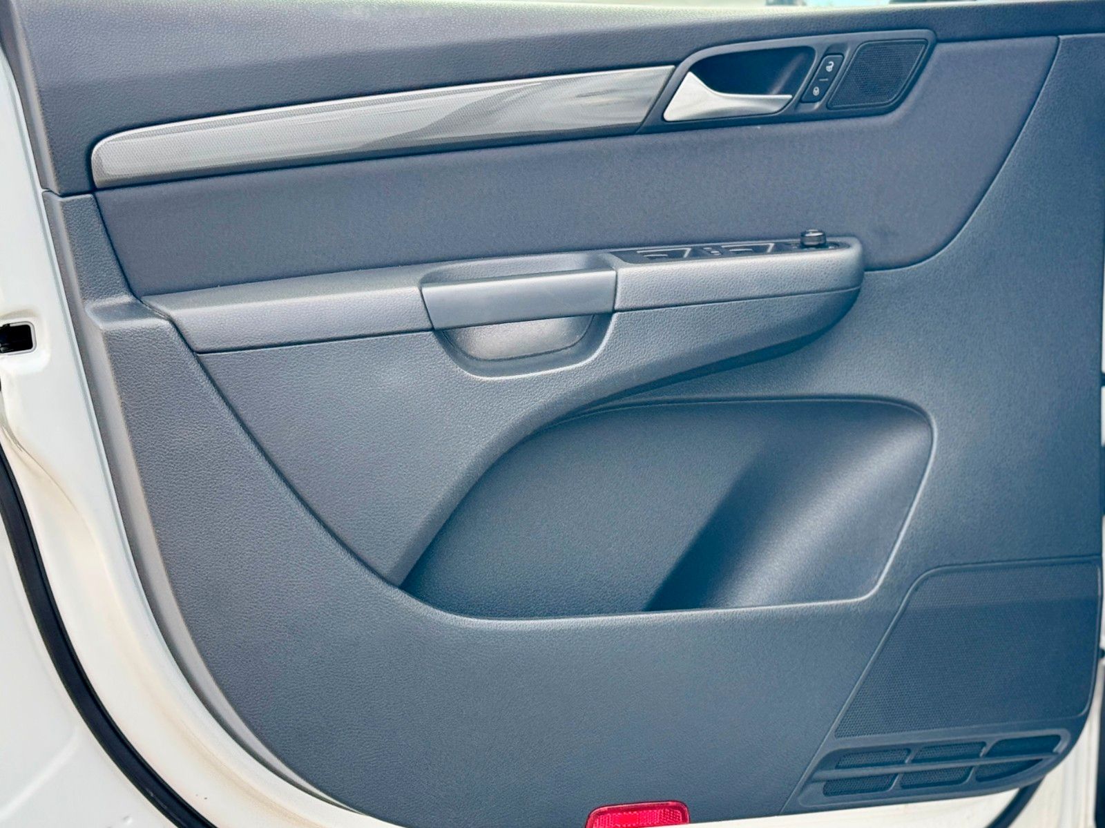 Volkswagen Sharan 2.0 TDI DSG IQ.DRIVE ACC|XEN|Sthzg|7Sitze foto 24