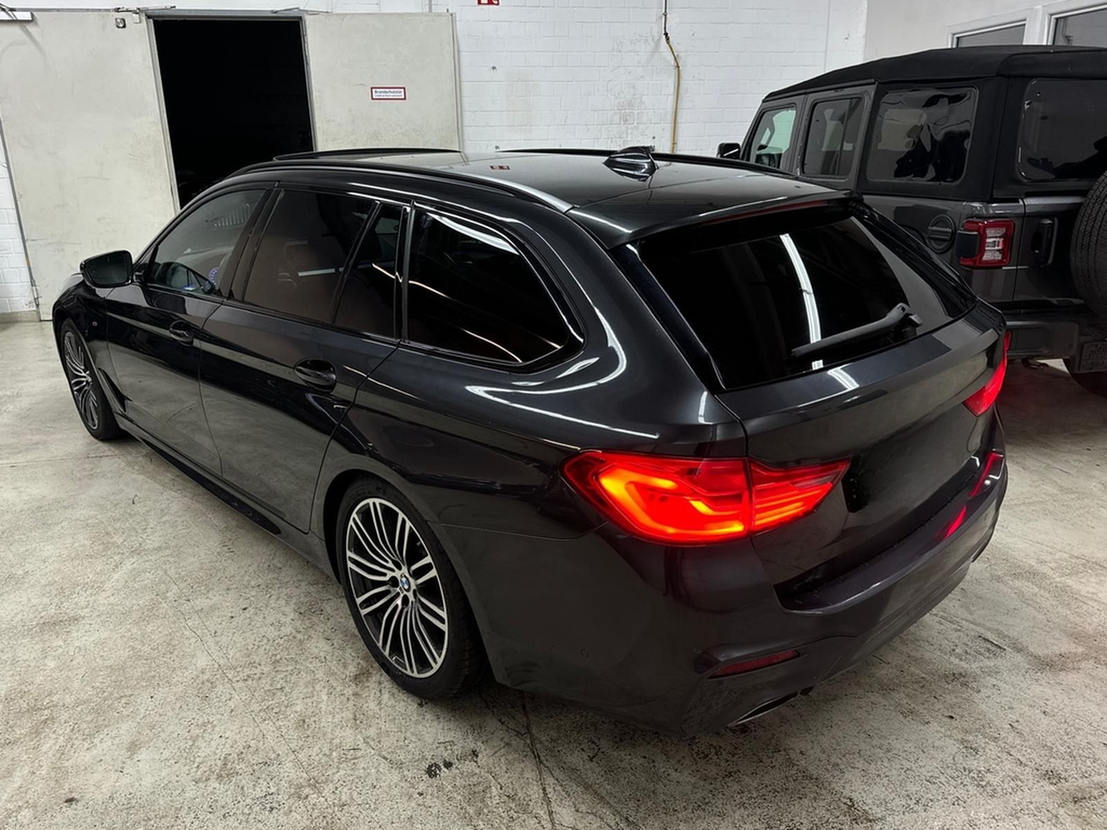 BMW 540i xDrive M-Sport*ACC*Pano*DAB*H&K*Soft*Gestik foto 2
