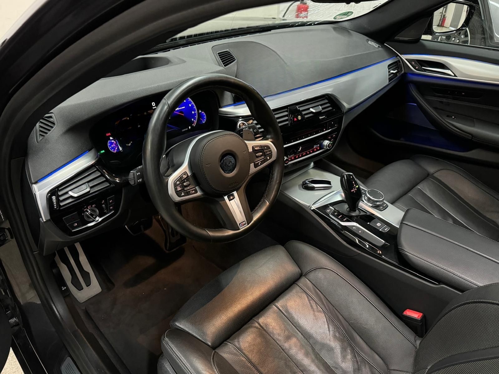 BMW 540i xDrive M-Sport*ACC*Pano*DAB*H&K*Soft*Gestik foto 5
