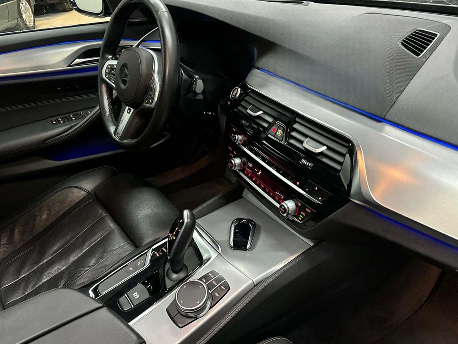BMW 540i xDrive M-Sport*ACC*Pano*DAB*H&K*Soft*Gestik foto 9