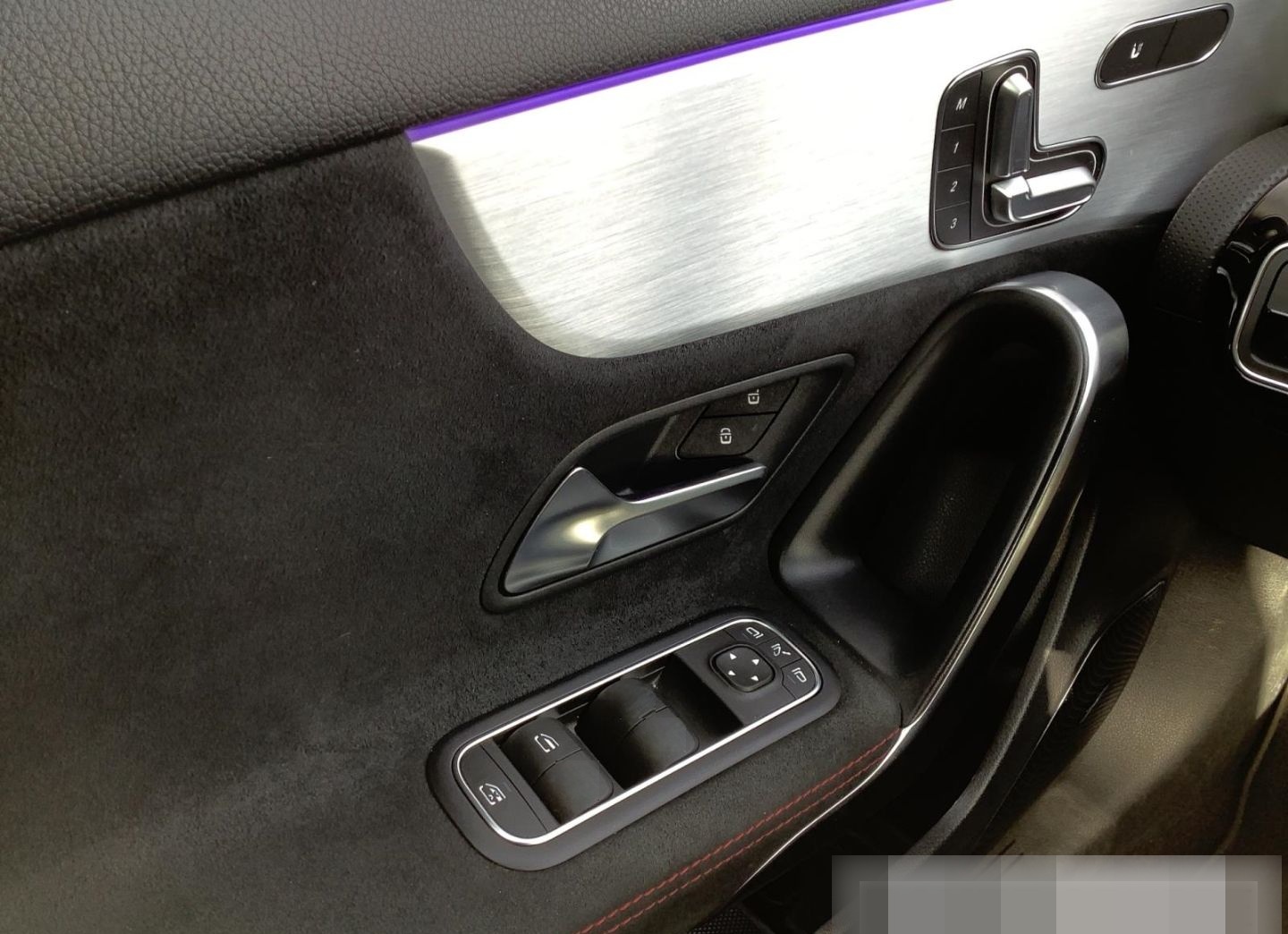 Mercedes-Benz A 35 AMG 4M PANO KAMERA KEYLESS ACC BURMESTER foto 13