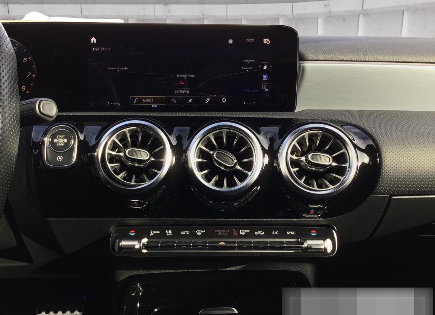 Mercedes-Benz A 35 AMG 4M PANO KAMERA KEYLESS ACC BURMESTER foto 17