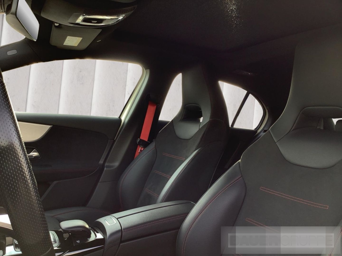 Mercedes-Benz A 35 AMG 4M PANO KAMERA KEYLESS ACC BURMESTER foto 21