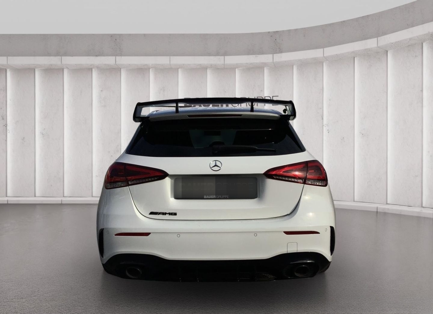 Mercedes-Benz A 35 AMG 4M PANO KAMERA KEYLESS ACC BURMESTER foto 5