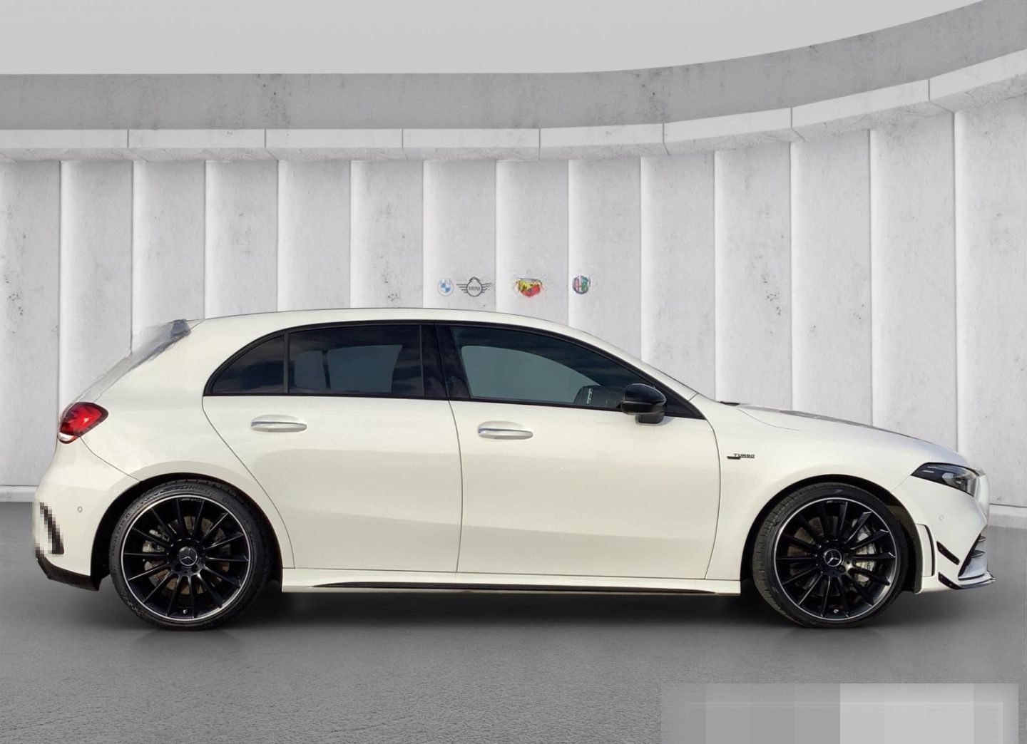 Mercedes-Benz A 35 AMG 4M PANO KAMERA KEYLESS ACC BURMESTER foto 8