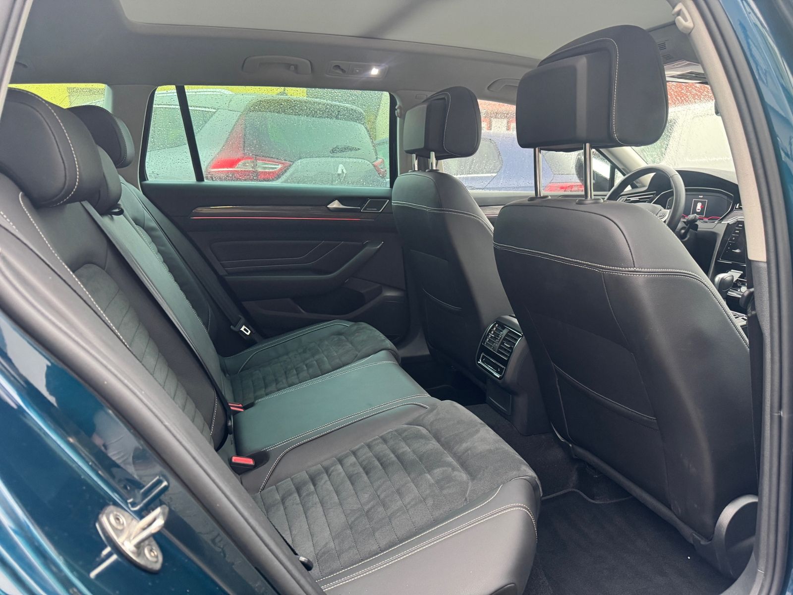 Volkswagen Passat Variant CB 2.0 TDI DSG Elegance foto 6