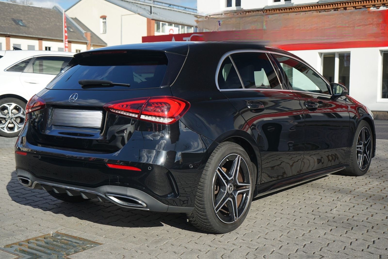 Mercedes-Benz A180 AMG Line LED Navi Sitzheizung Teilleder PDC foto 6