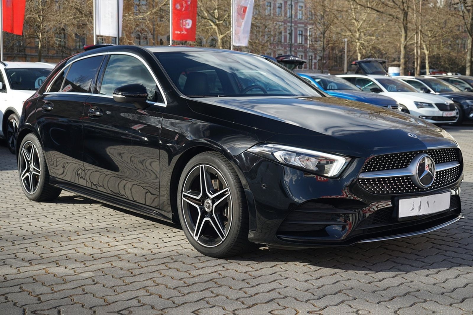 Mercedes-Benz A180 AMG Line LED Navi Sitzheizung Teilleder PDC foto 8