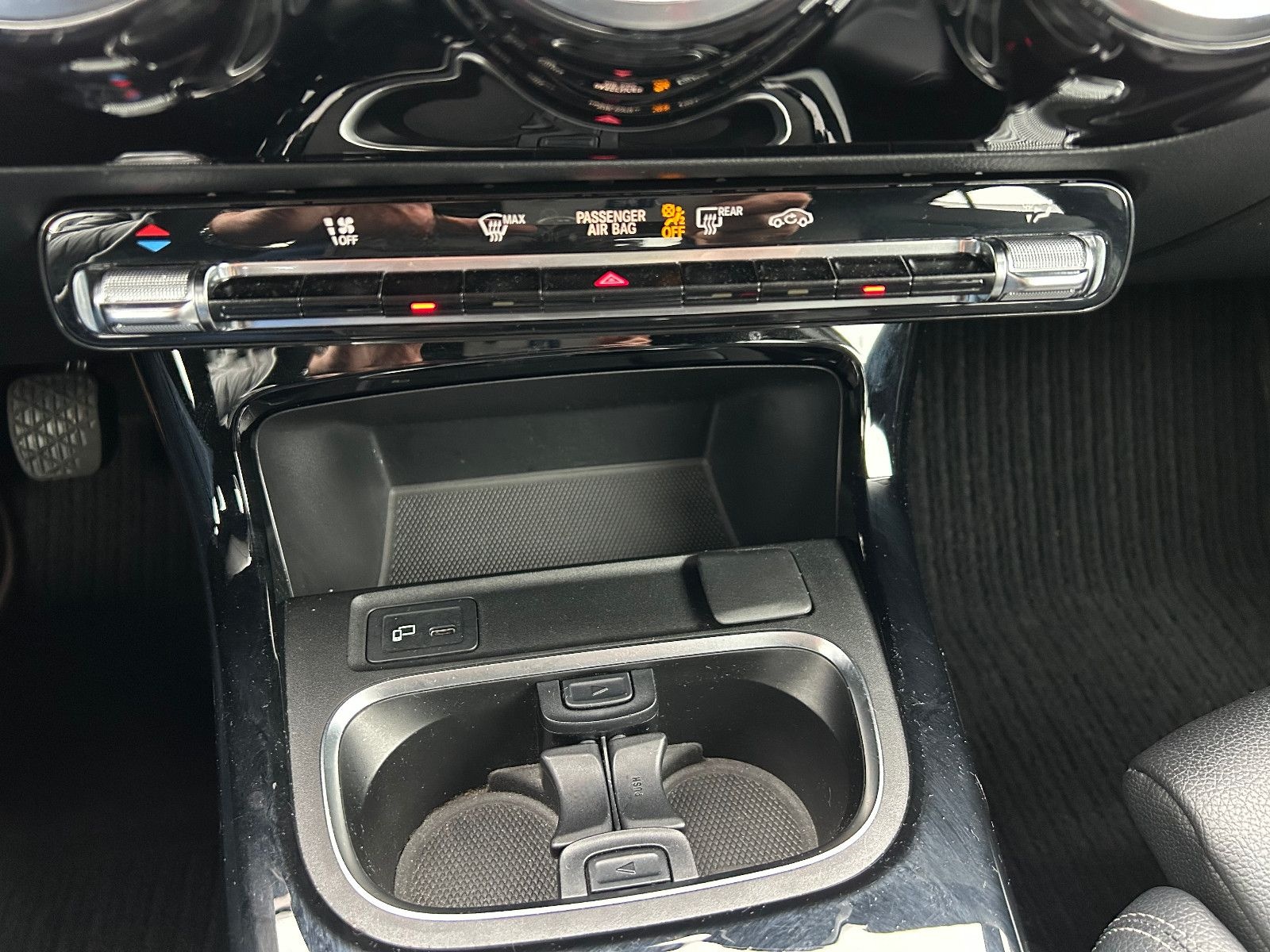 Mercedes-Benz A 180 d/NAVI/GARANTIE/VIRTUAL TACHO/ALU/ASSISTEN foto 17