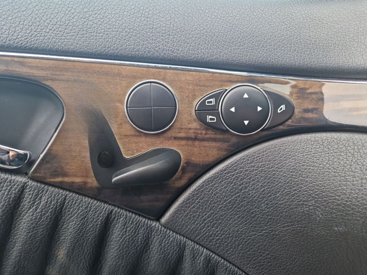 Mercedes-Benz E 500 Brabus  6.1 W211 Luftfederung AD El. Panod foto 21