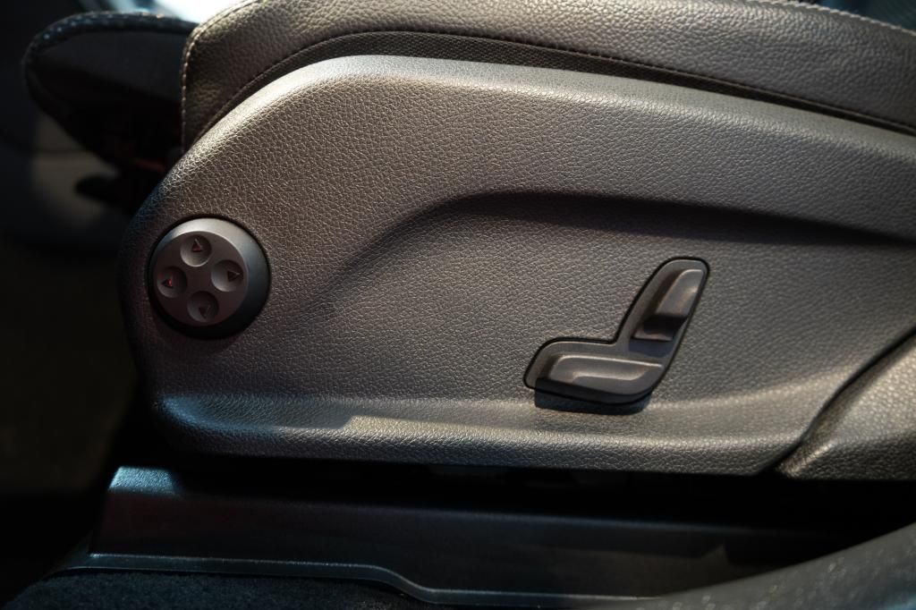 Mercedes-Benz GLC 300 d 4Matic AMG 9G *LED*Navi*Virtual* foto 12