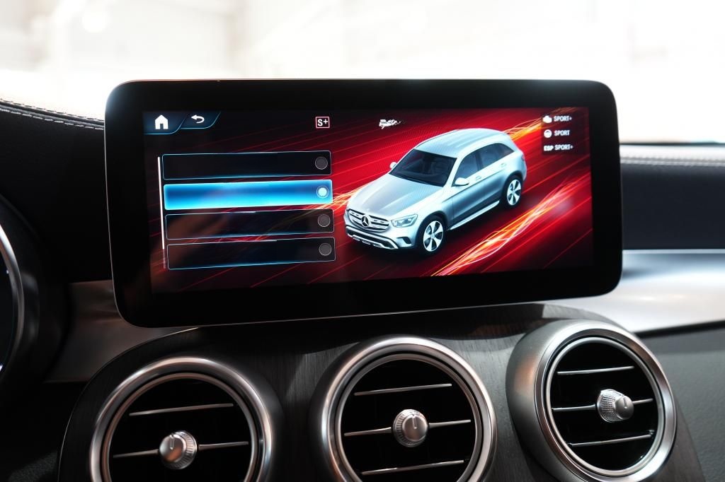 Mercedes-Benz GLC 300 d 4Matic AMG 9G *LED*Navi*Virtual* foto 15