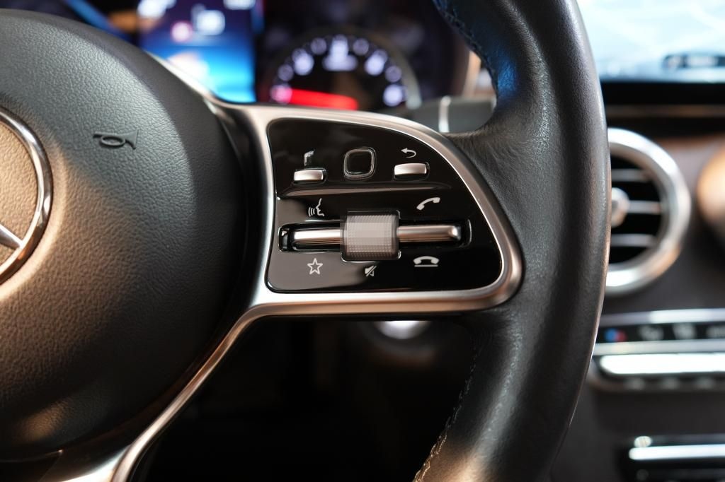 Mercedes-Benz GLC 300 d 4Matic AMG 9G *LED*Navi*Virtual* foto 18