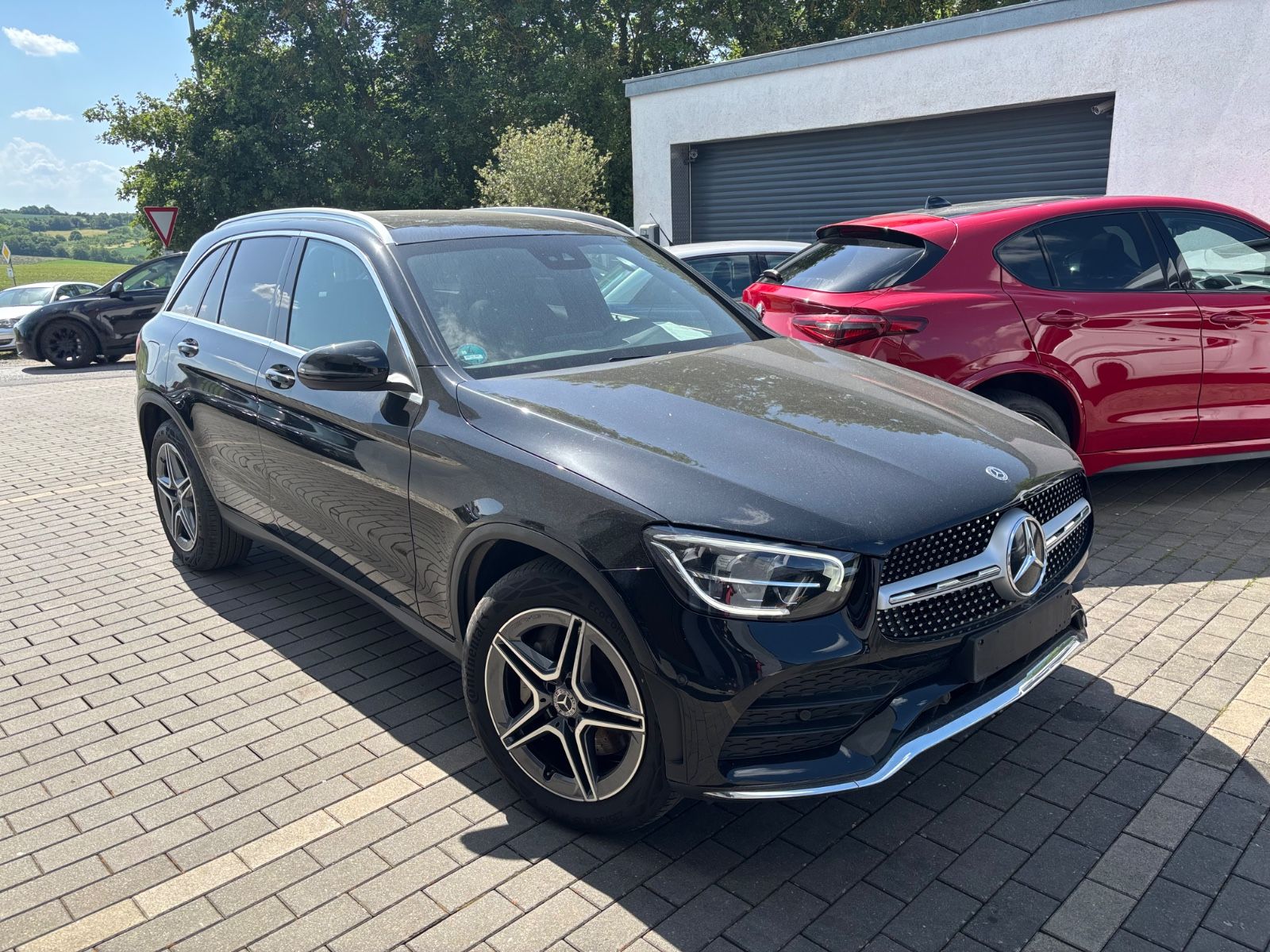 Mercedes-Benz GLC 300 d 4Matic AMG AHK Pano MB scheckheft foto 1