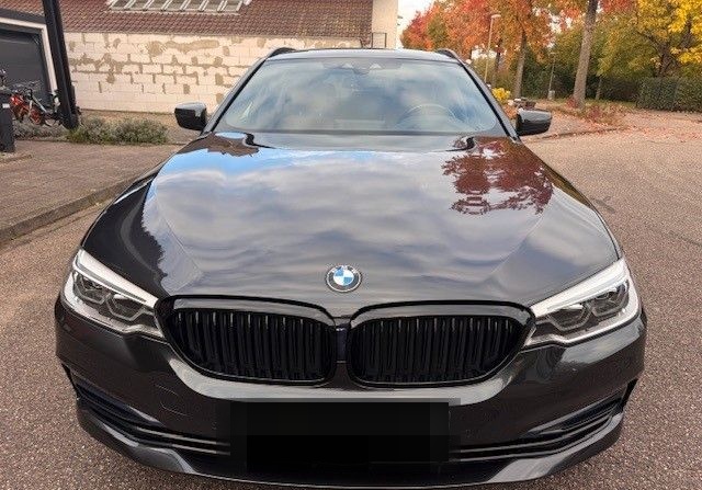 BMW 540 i xDrive Sport Line / Leder / Panorama / LED