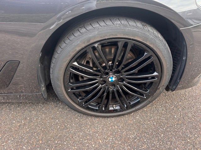 BMW 540 i xDrive Sport Line / Leder / Panorama / LED foto 7
