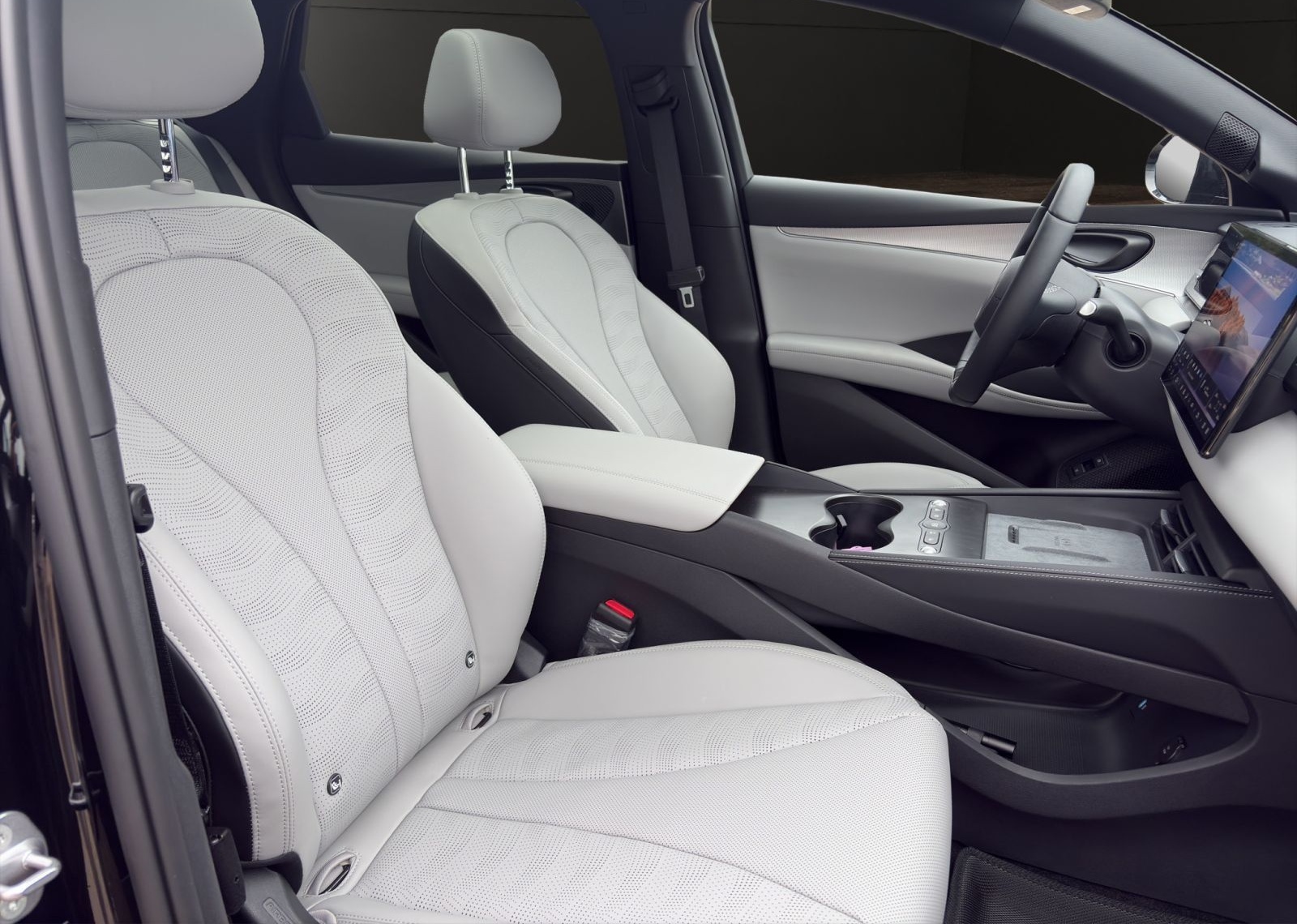 BYD Seal 06 DM-i Touring Comfort Lite 1350k m Hybrid foto 18