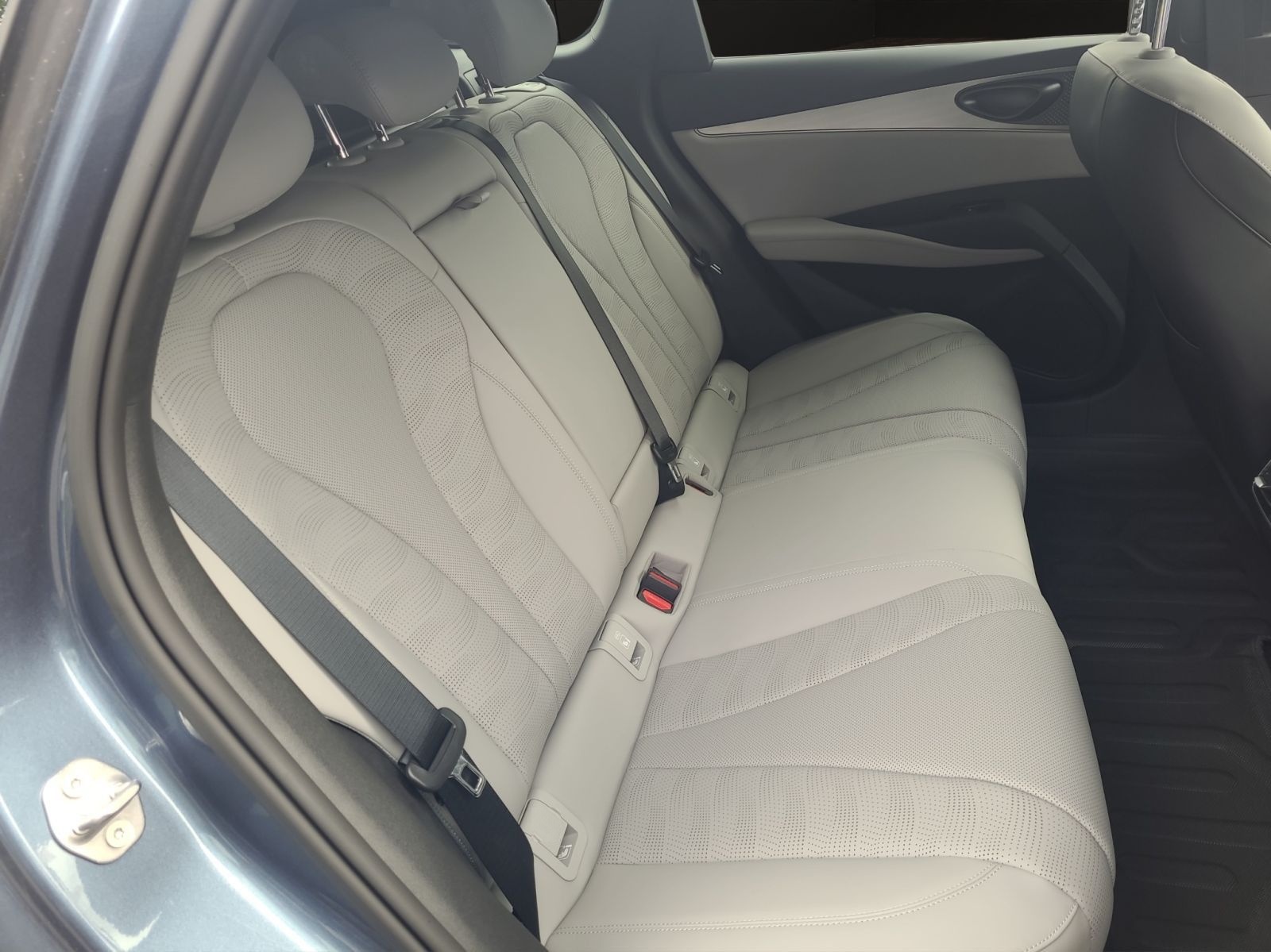 BYD Seal 06 DM-i Touring Comfort Lite*1350km Reichwe foto 19