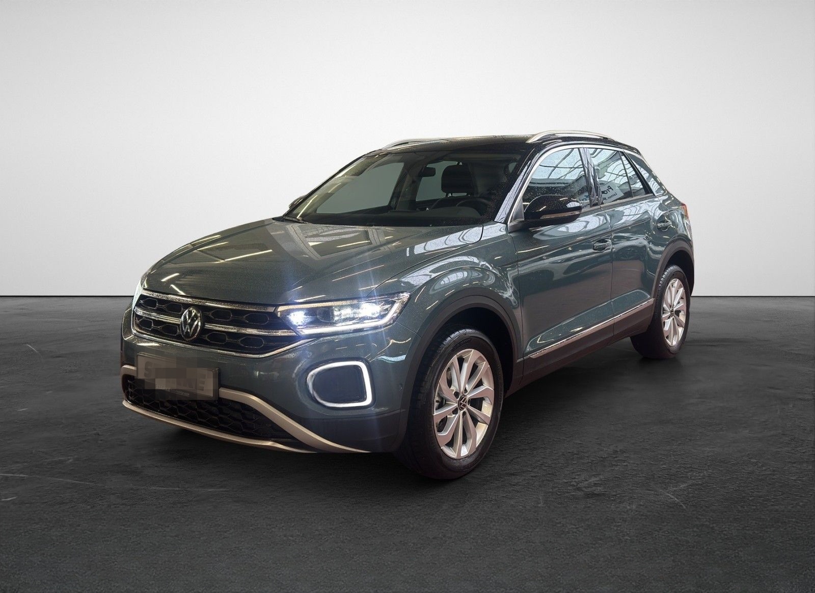 Volkswagen T-Roc 1.5 TSI DSG Style  LED Kamera PDC LM Tempo foto 2