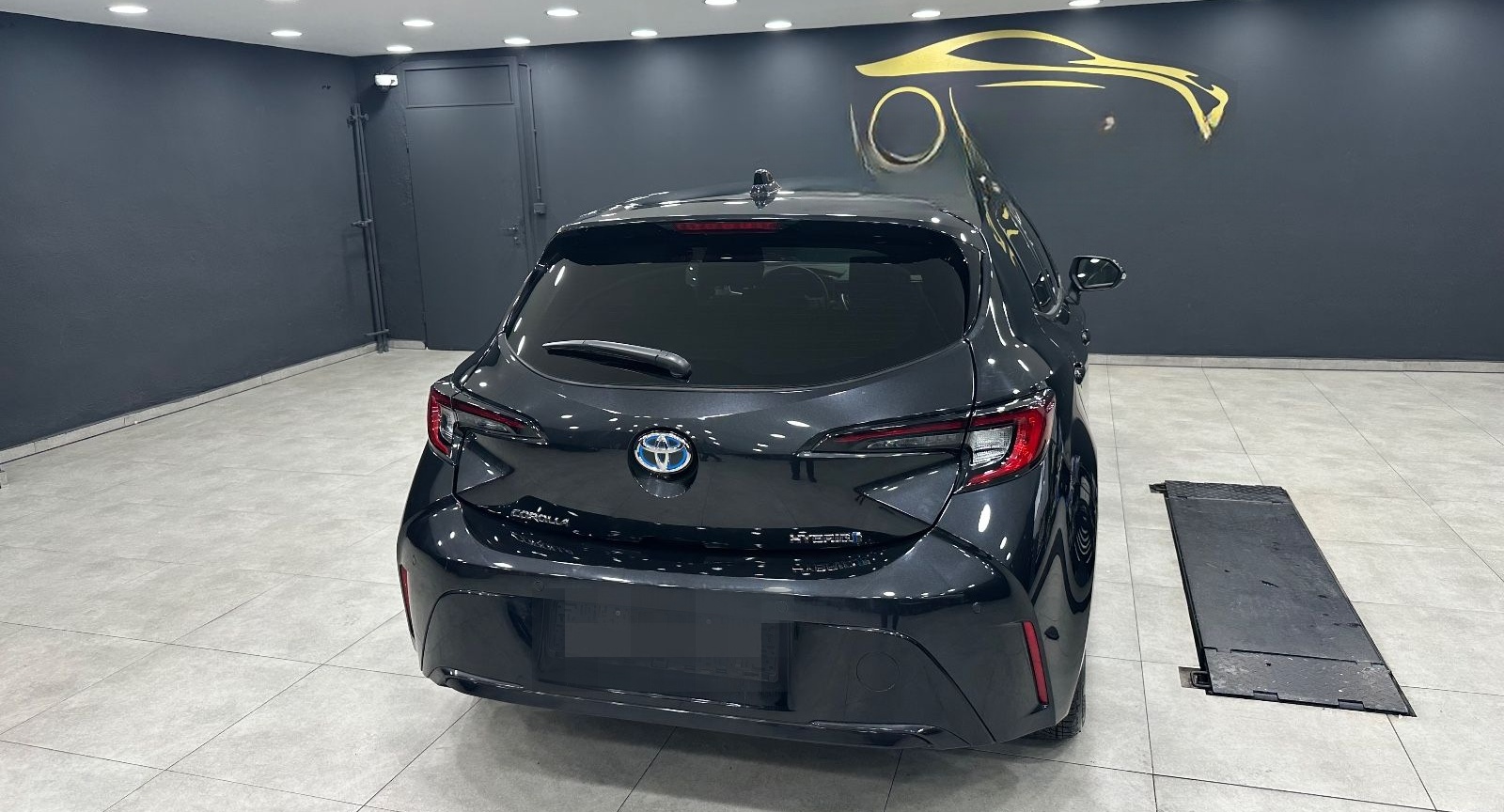 Toyota Corolla Hybrid Team D foto 11