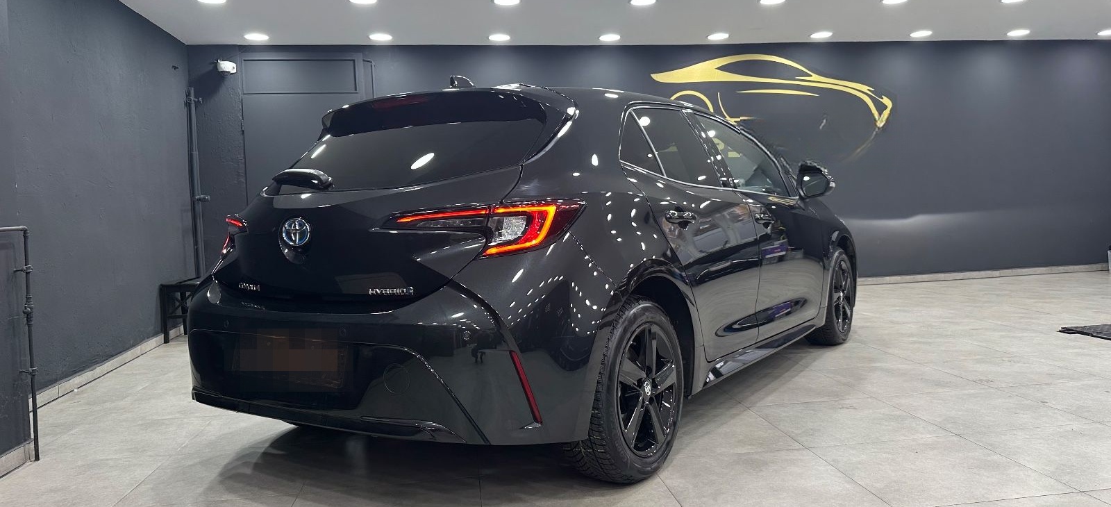 Toyota Corolla Hybrid Team D foto 12