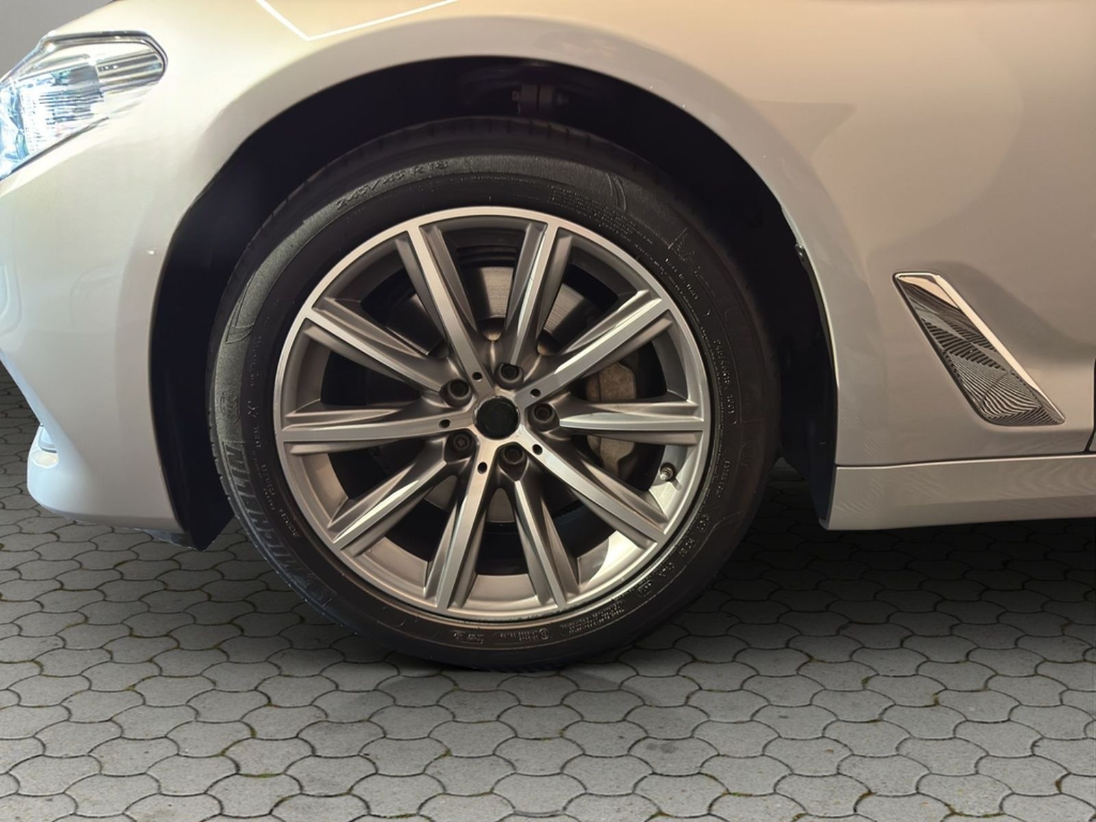 BMW 530 i 1 Hand*Assist+*LED*Softcl. foto 19