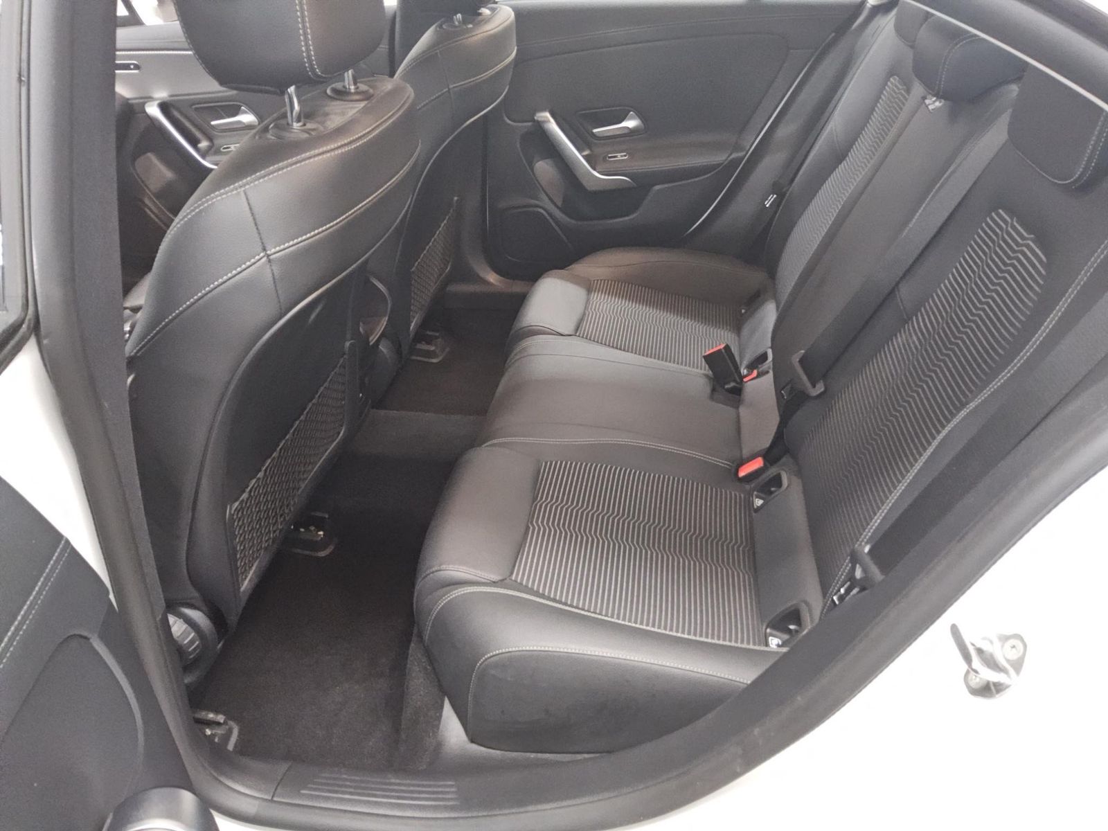 Mercedes-Benz CLA 200 Progressive T-Leder Navi LED SHZ foto 13