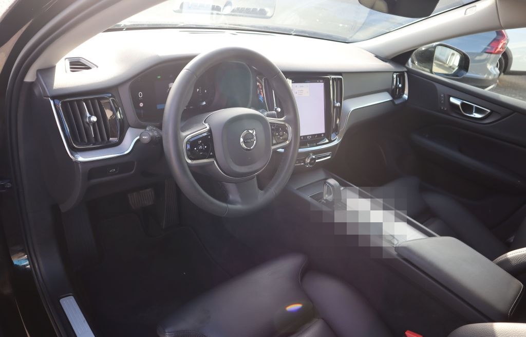 Volvo V60 B4 D Plus Dark |LEDER|NAVI| foto 19