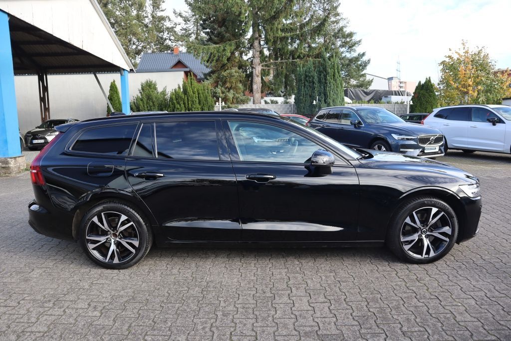 Volvo V60 B4 D Plus Dark |LEDER|NAVI| foto 6