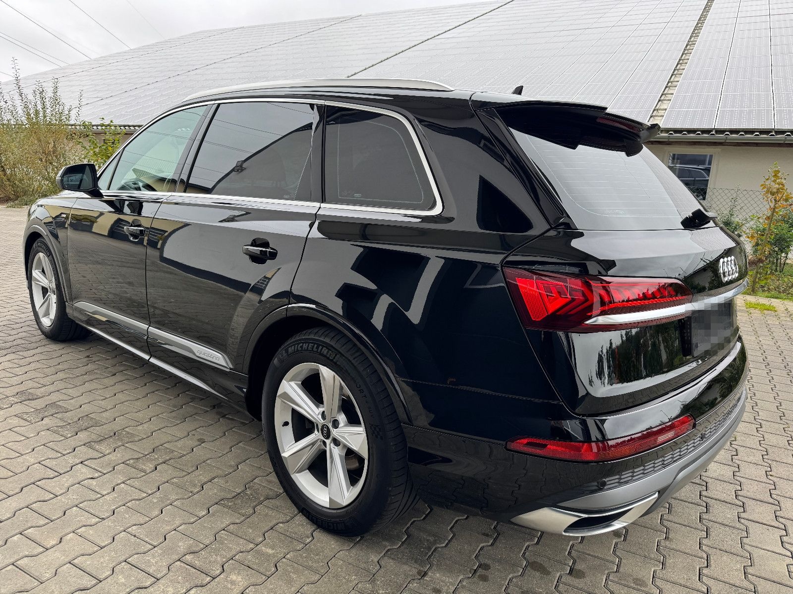 Audi Q7 50 TDI quattro S-LINE/MATRIX/LUFT/KEYLESS/DAB foto 4