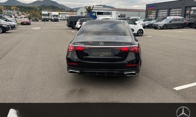Mercedes-Benz E 300 de AMG Sport Night Distr LED AHK Pano 20'' foto 6