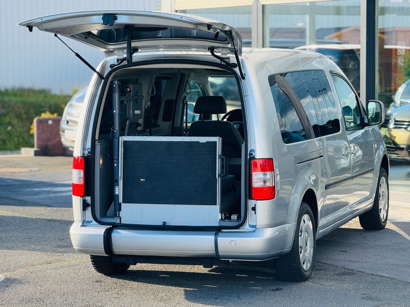 Volkswagen Caddy Maxi-Behindertengerecht-Rampe foto 6