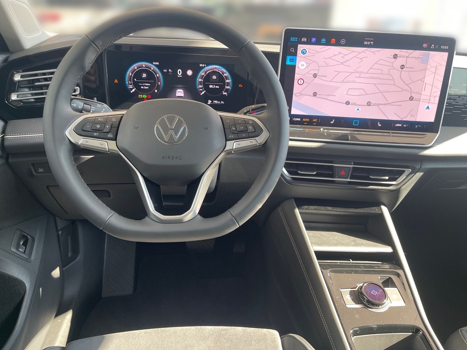 Volkswagen Tiguan 1.5 eTSI DSG Elegance+NAVI+AHK+PANO+IQ.LI foto 11