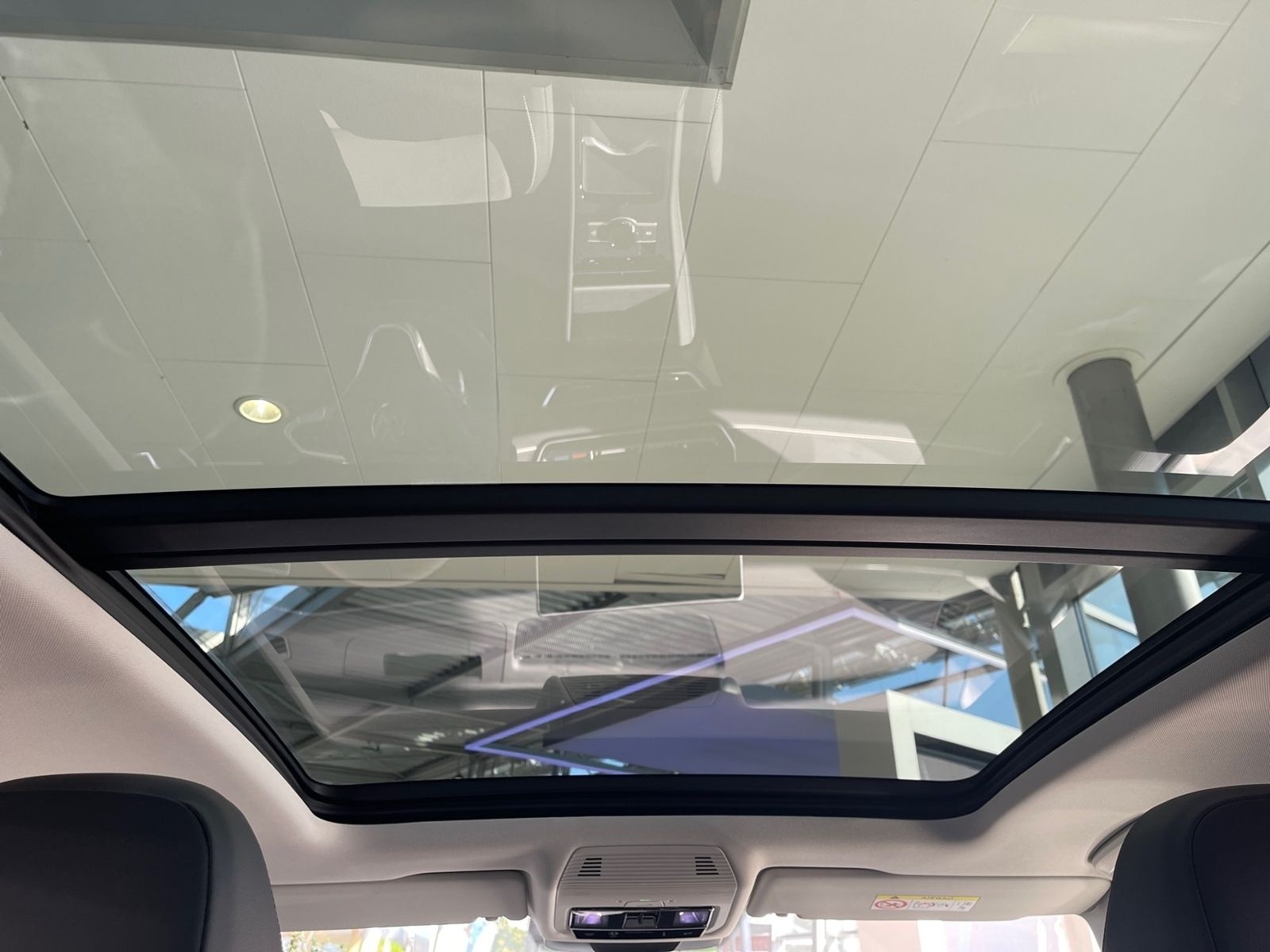 Volkswagen Tiguan 1.5 eTSI DSG Elegance+NAVI+AHK+PANO+IQ.LI foto 15
