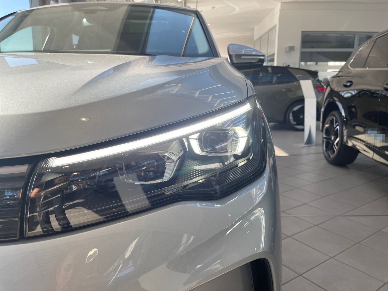 Volkswagen Tiguan 1.5 eTSI DSG Elegance+NAVI+AHK+PANO+IQ.LI foto 6