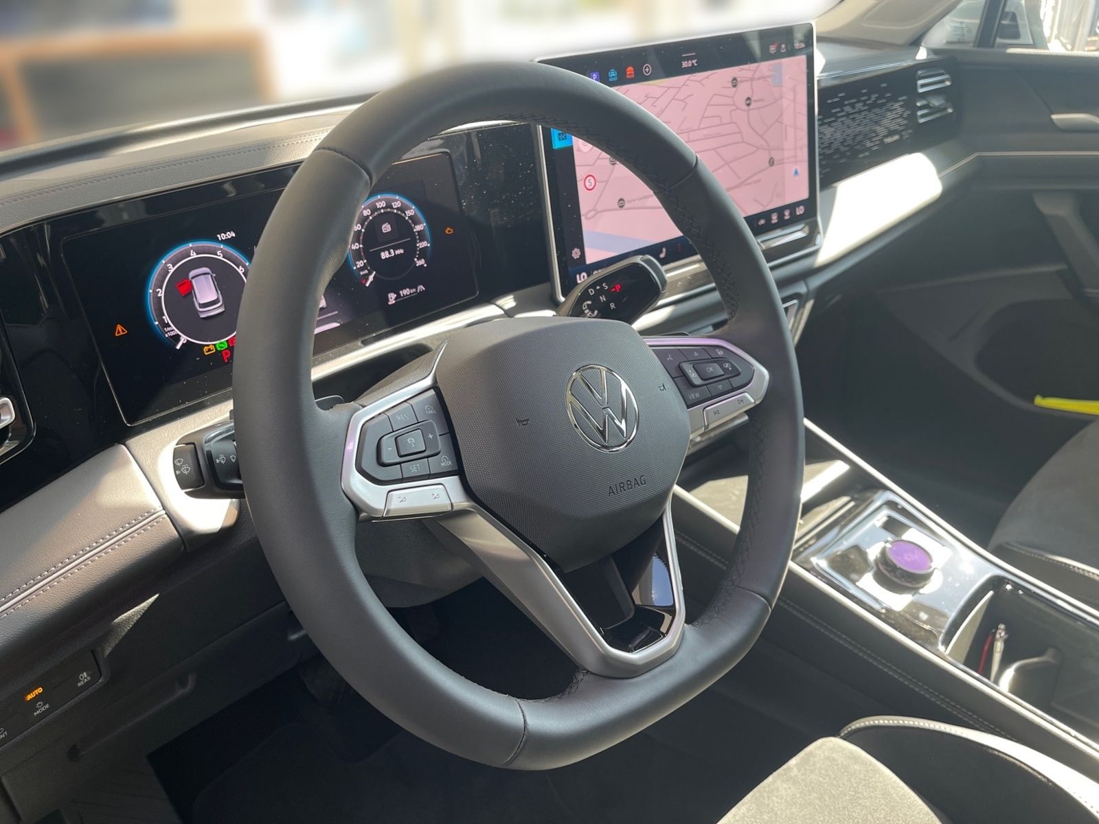 Volkswagen Tiguan 1.5 eTSI DSG Elegance+NAVI+AHK+PANO+IQ.LI foto 9