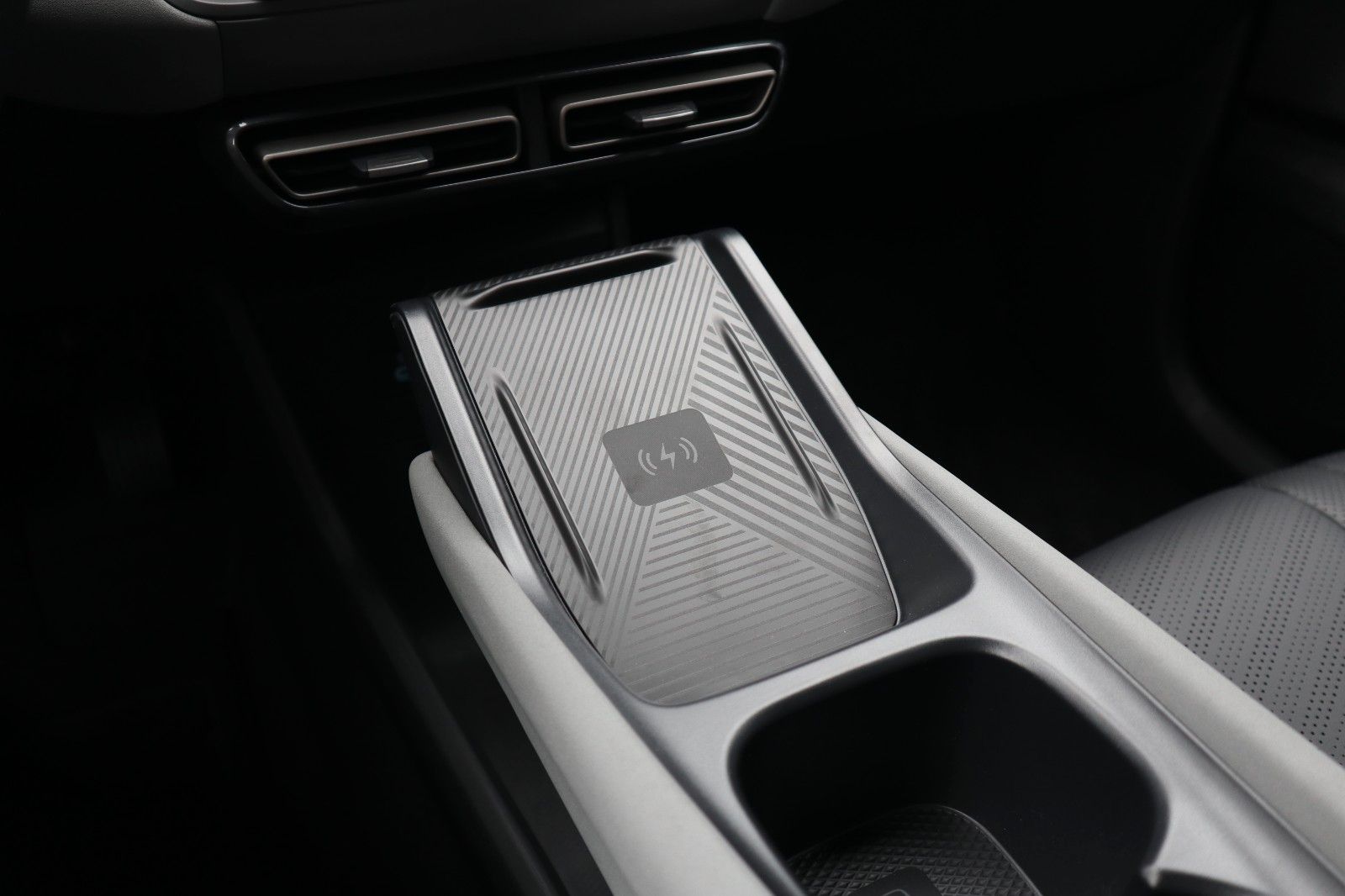 BYD DOLPHIN SURF Comfort 43kWh *Sofort verfügbar* foto 18