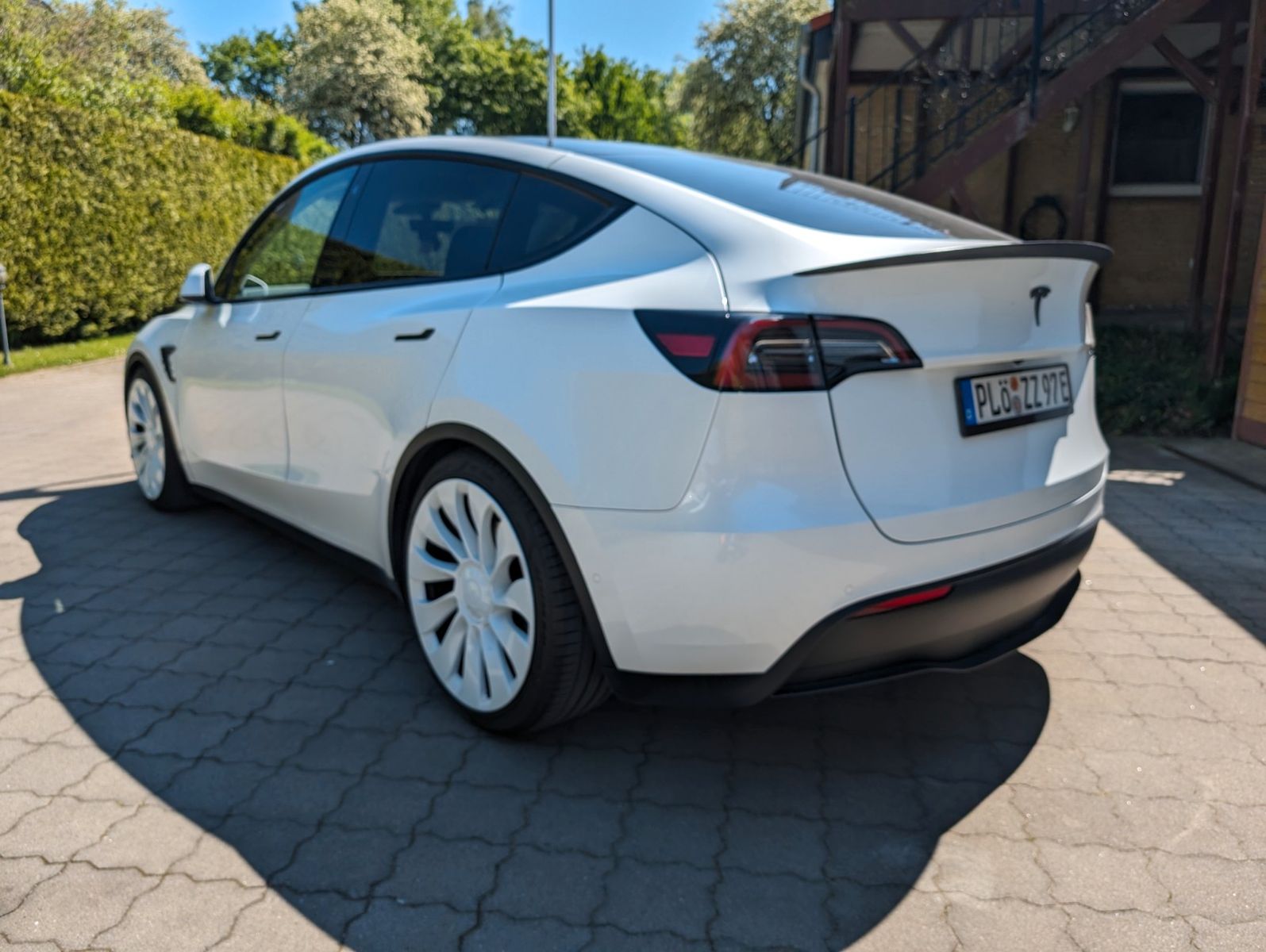 Tesla Model Y Performance H&R 21"  foto 3
