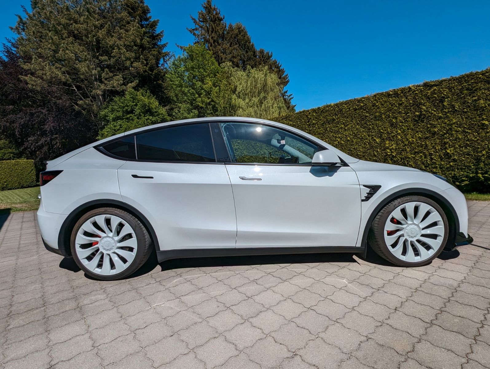 Tesla Model Y Performance H&R 21"  foto 6