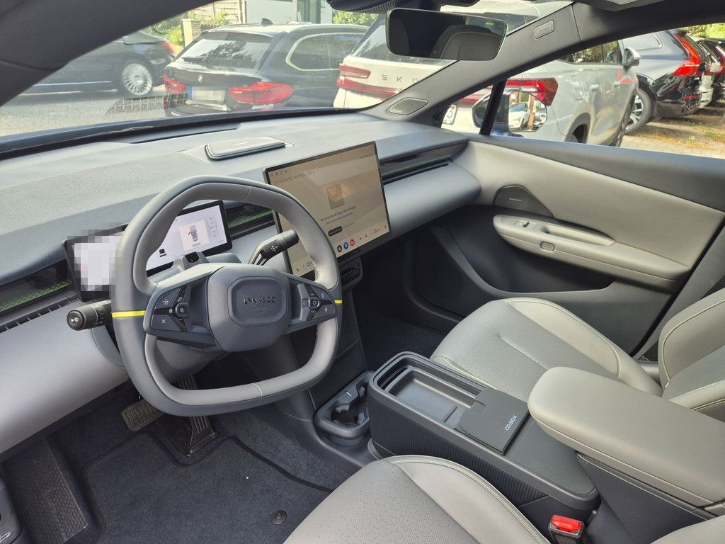 Lynk&Co 02 More PDC SHZ KAMERA NAVI W-LAN ACC PANO foto 11