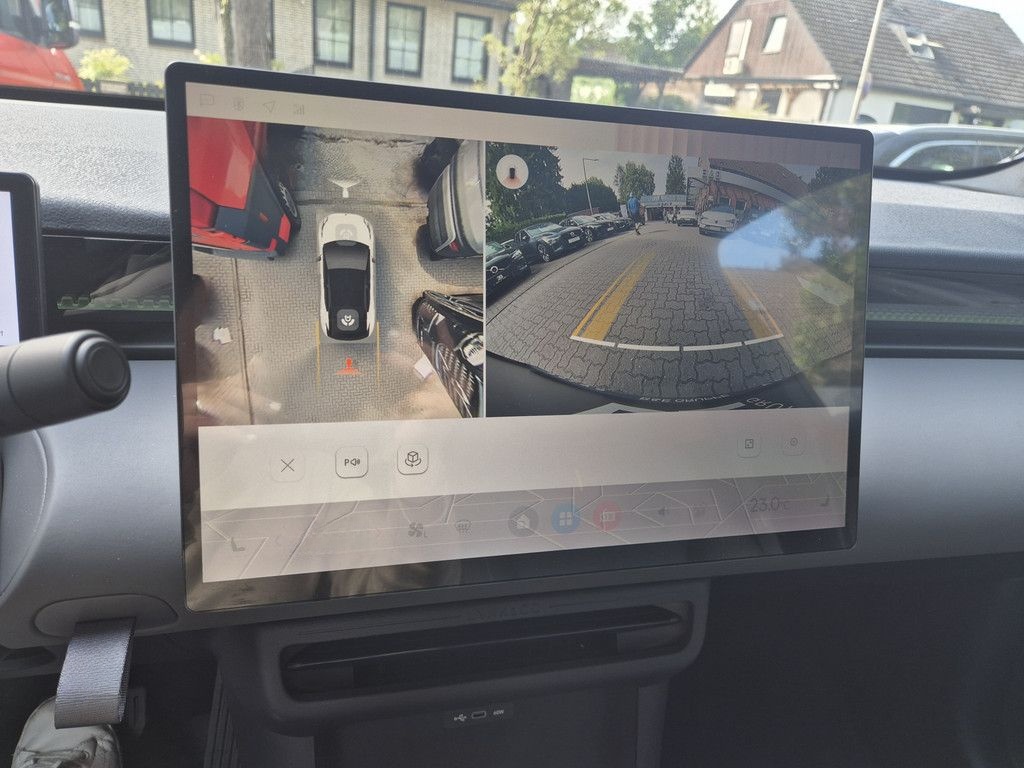 Lynk&Co 02 More PDC SHZ KAMERA NAVI W-LAN ACC PANO foto 20