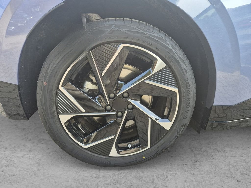 Lynk&Co 02 More PDC SHZ KAMERA NAVI W-LAN ACC PANO foto 8