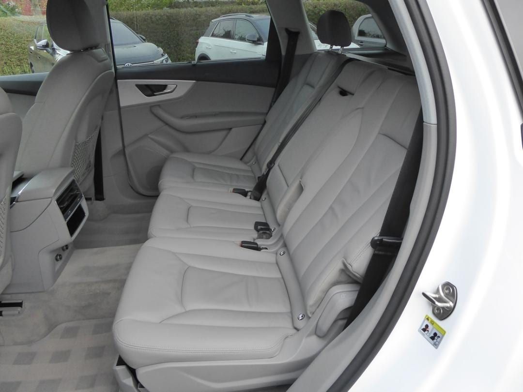 Audi Q7 3.0 TDI quattro *MMI touch*Kamera* foto 5