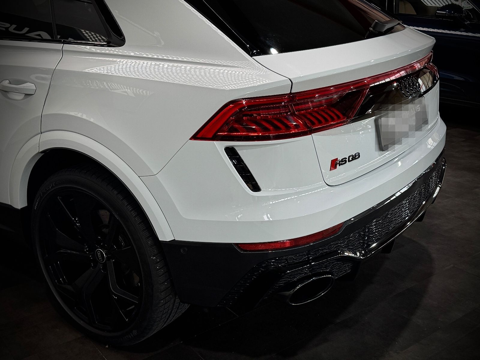 Audi RSQ8*CARBON*MATRIX*ALLRADLENKUNG*HEAD-UP*2.HAND* foto 11