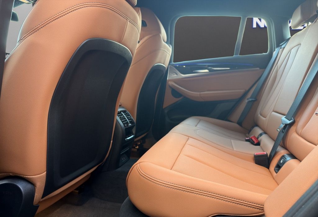 BMW X4 xDrive30d LED NAVI LEDER KAMERA HIFI 20" AHK foto 6